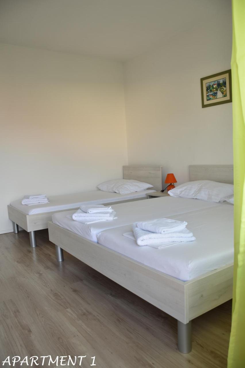 Apartments Luka Τρογκίρ Εξωτερικό φωτογραφία