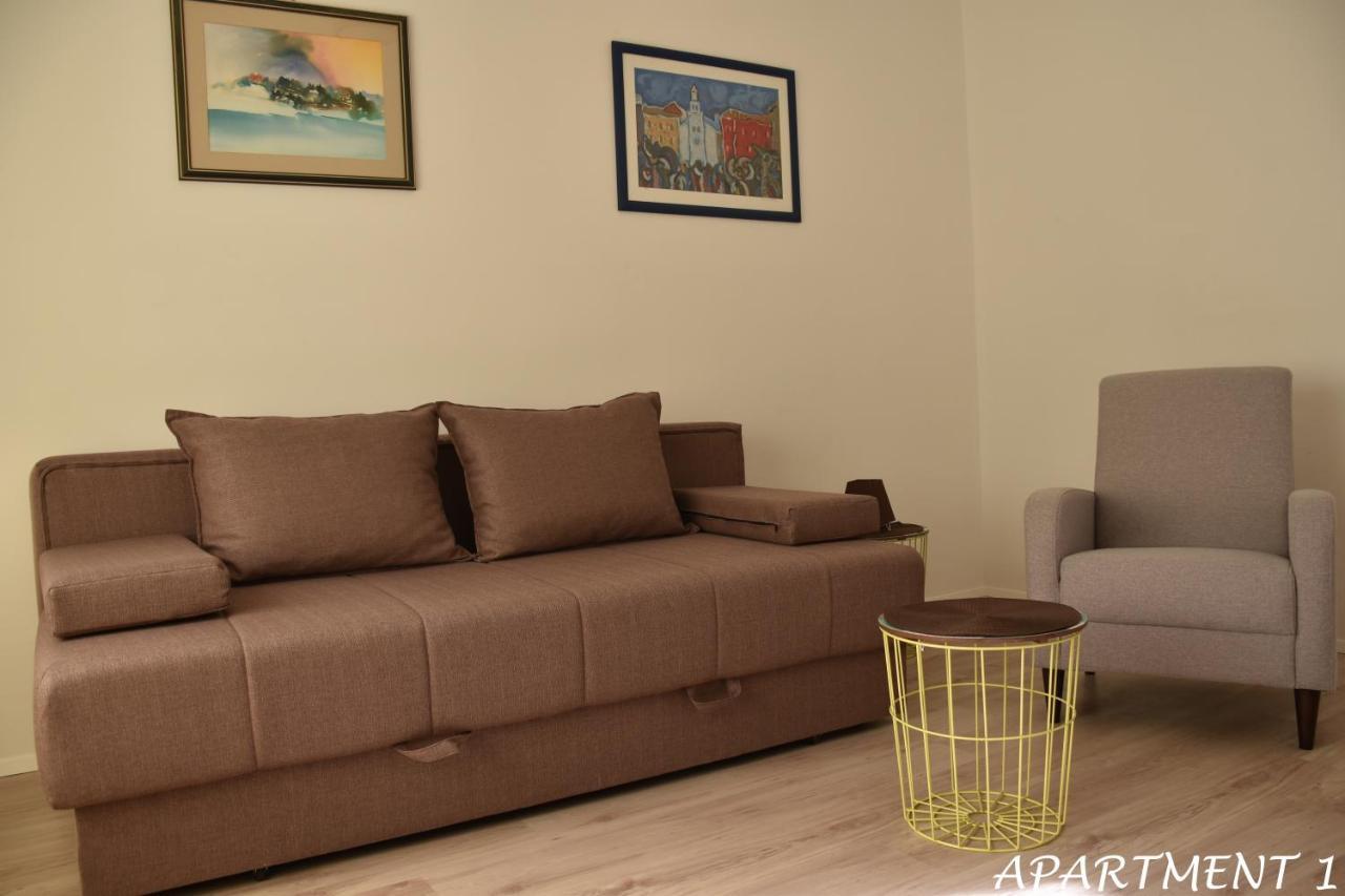Apartments Luka Τρογκίρ Εξωτερικό φωτογραφία