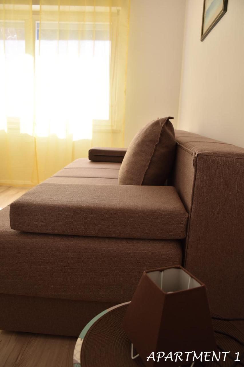 Apartments Luka Τρογκίρ Εξωτερικό φωτογραφία