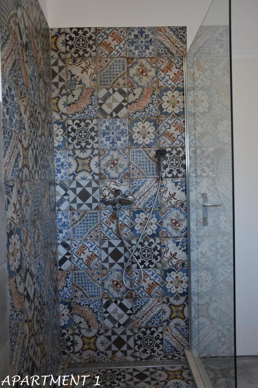 Apartments Luka Τρογκίρ Εξωτερικό φωτογραφία