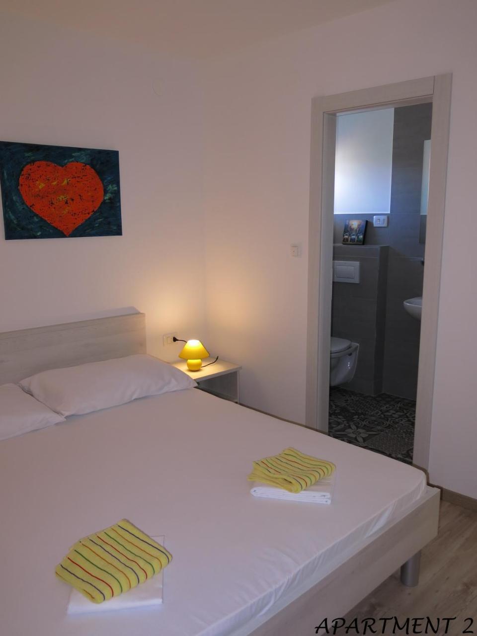 Apartments Luka Τρογκίρ Εξωτερικό φωτογραφία