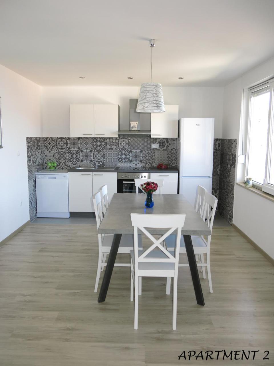 Apartments Luka Τρογκίρ Εξωτερικό φωτογραφία