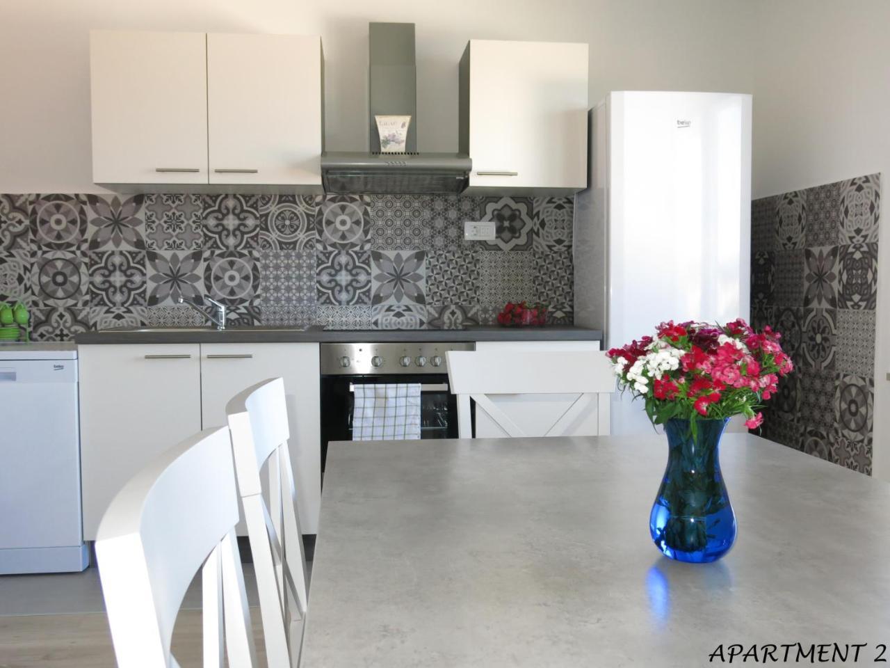 Apartments Luka Τρογκίρ Εξωτερικό φωτογραφία